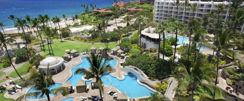 Exterior-Pool_FairmontKeaLani