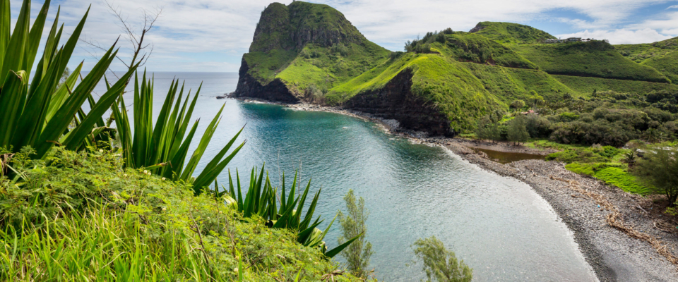 Beautiful tropical beach on Maui island, Hawaii